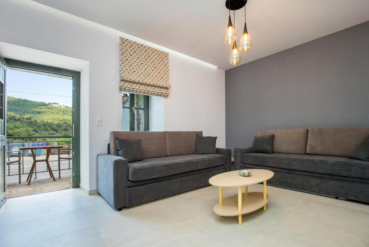 Oikos Daretsou Apartment Theologos  Luaran gambar